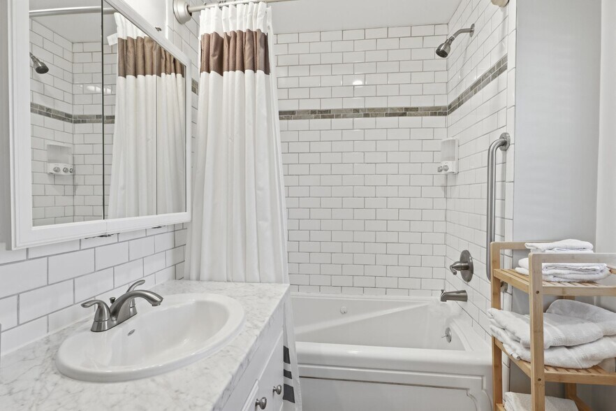 More Photos Of 856 Ridge Rd, Lackawanna Apartments For Sale