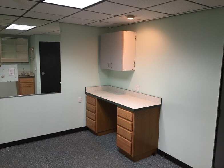 More Photos Of 2700 N Bellflower Blvd, Long Beach Medical For Lease