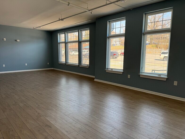 More Photos Of 257 Broadway St, Asheville Apartments For Lease