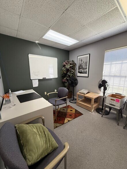 More Photos Of 4506 26th St W, Bradenton Office For Lease