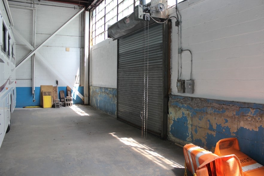 More Photos Of 700 Nepperhan Ave, Yonkers Warehouse For Sale