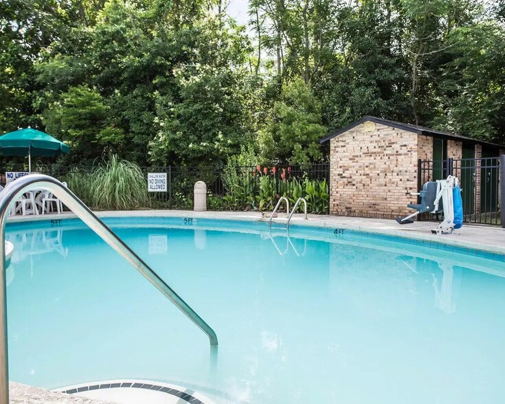 More Photos Of 3031 Paxville Hwy, Manning Hotel For Sale