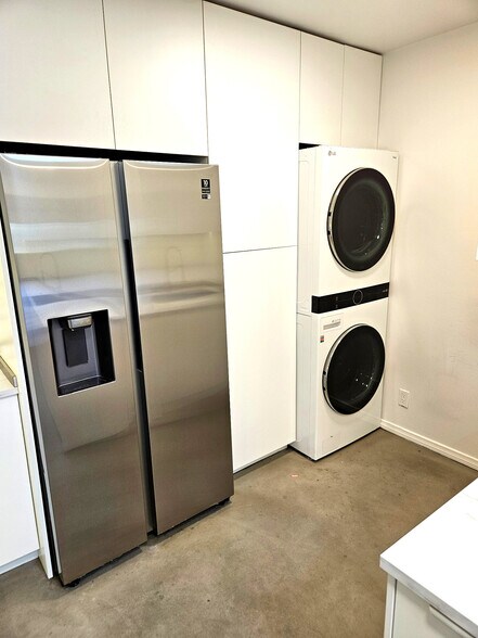 More Photos Of 4531 Van Nuys Blvd, Sherman Oaks Storefront Retail Residential For Sale