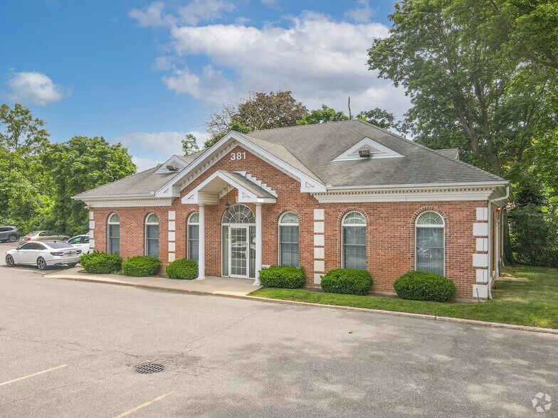More Photos Of 55 Veterans Memorial Hwy, Commack Medical For Lease