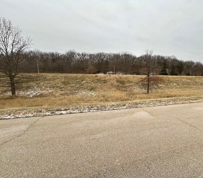 More Photos Of 7300 John Deere Rd, Moline Land For Sale