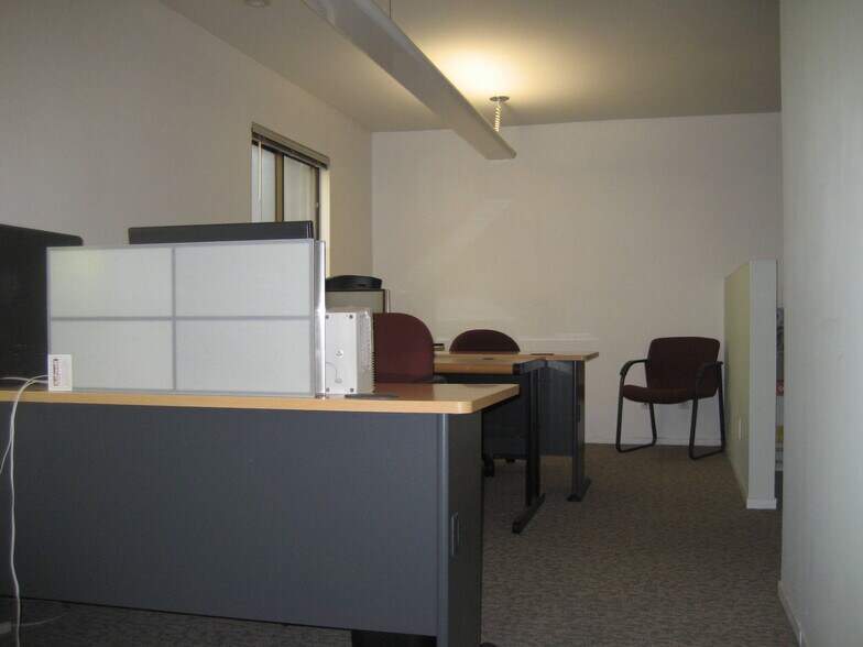 More Photos Of 930 Colorado Blvd, Los Angeles Office For Lease