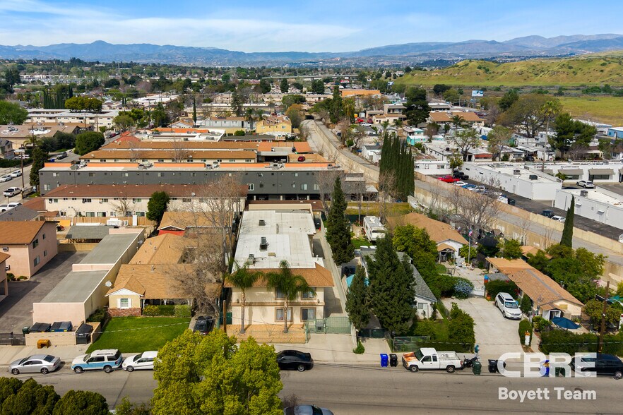 More Photos Of 22607 14th St, Newhall Apartments For Sale