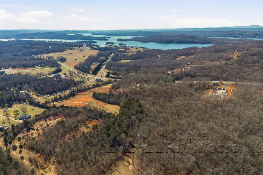 More Photos Of 1522 New Hope Rd, Rockwood Specialty For Sale