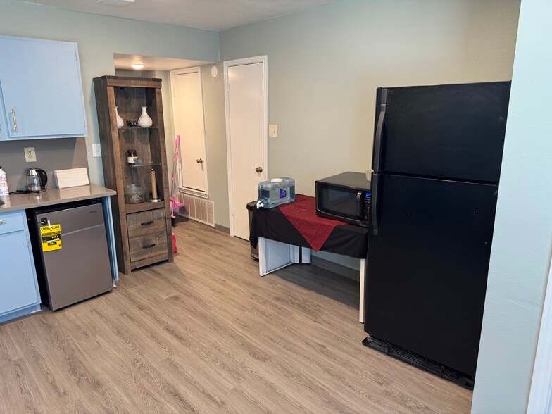 More Photos Of 1905 Goliad Rd, San Antonio Healthcare For Lease
