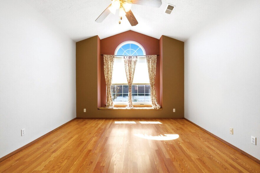 More Photos Of 2881 Chessman Dr SE, Rio Rancho Specialty For Sale