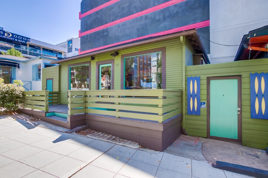 More Photos Of 611 W Fir St, San Diego Storefront For Lease