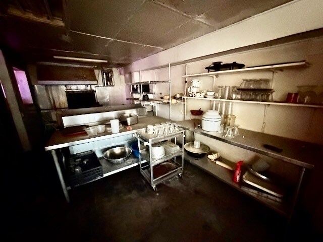 More Photos Of 4020 Midland Blvd, Fort Smith Restaurant For Lease