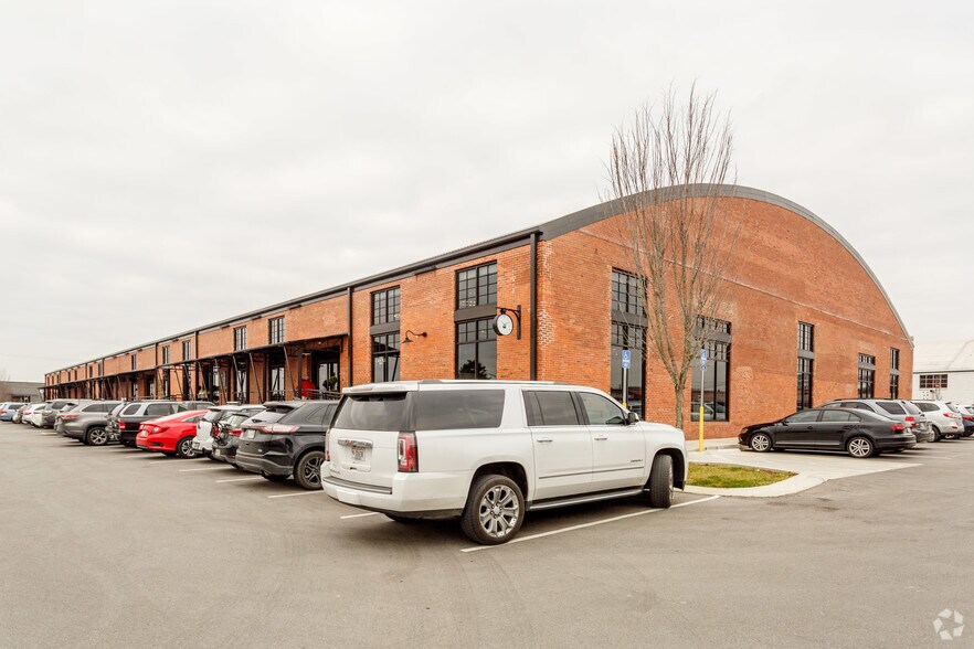 More Photos Of 2934 Sidco Dr, Nashville Loft Creative Space For Lease