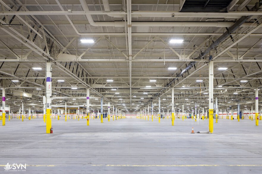 More Photos Of 1515 Mercer Rd, Lexington Manufacturing For Lease