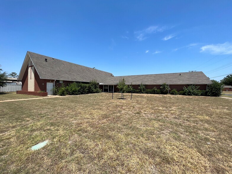 Primary Photo Of 5121 Stanley Keller Rd, Haltom City Religious Facility For Sale