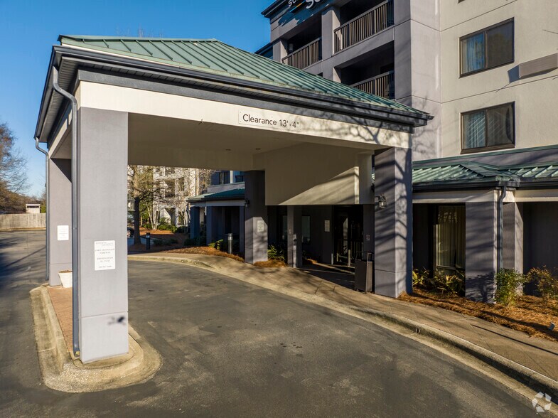 More Photos Of 4300 Colonnade Pky, Birmingham Hotel For Sale