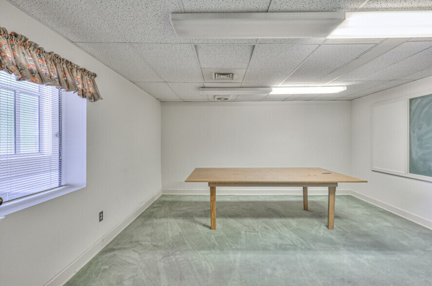 More Photos Of 228 S Military Ave, Lawrenceburg Religious Facility For Sale