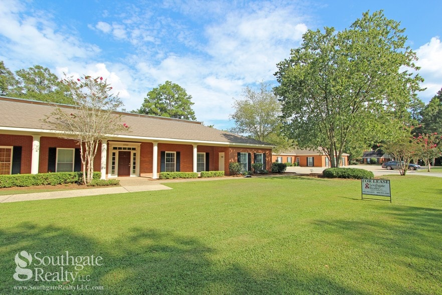 More Photos Of 1700 S 28th Ave, Hattiesburg Freestanding For Lease