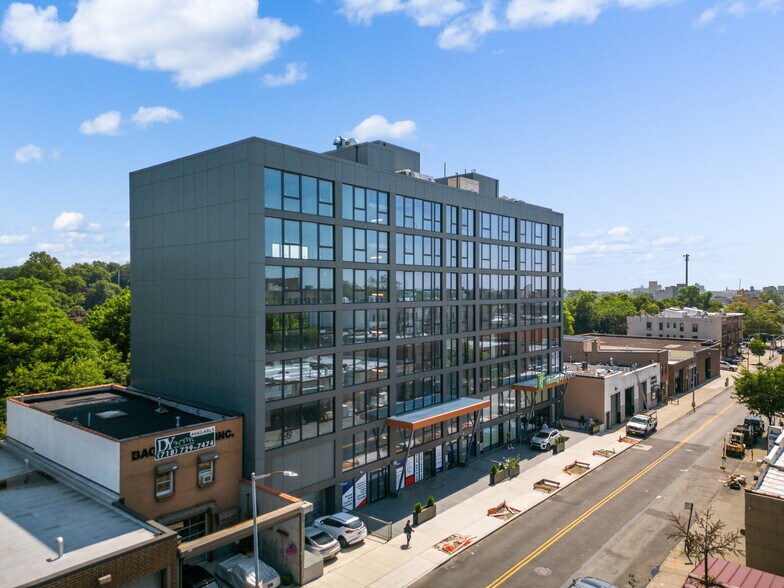 More Photos Of 825 39th St, Brooklyn Office For Sale