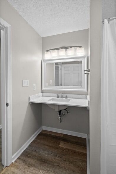 More Photos Of 107 Waterford Dr, Oak Grove Office Residential For Sale