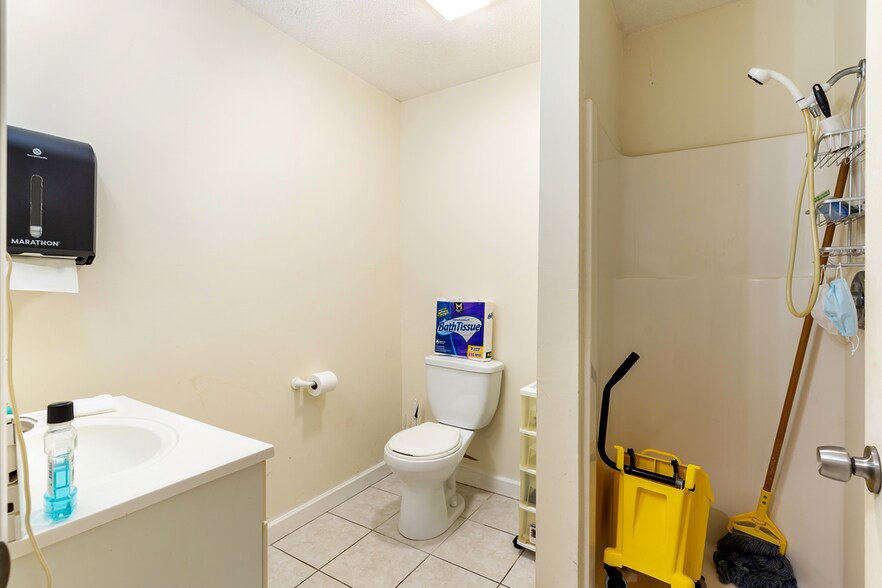 More Photos Of 226 E Main St, Union Storefront Retail Residential For Sale