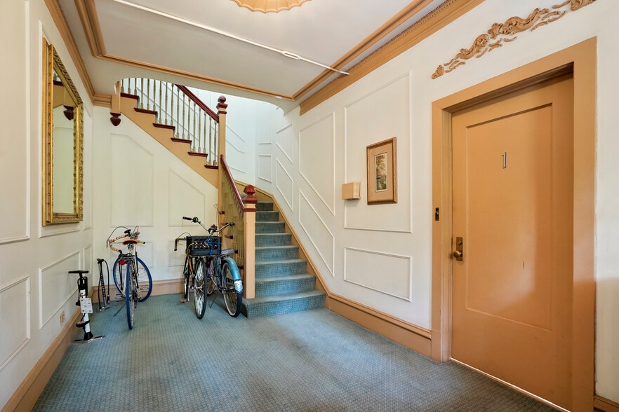 More Photos Of 1439 Detroit St, Denver Apartments For Sale
