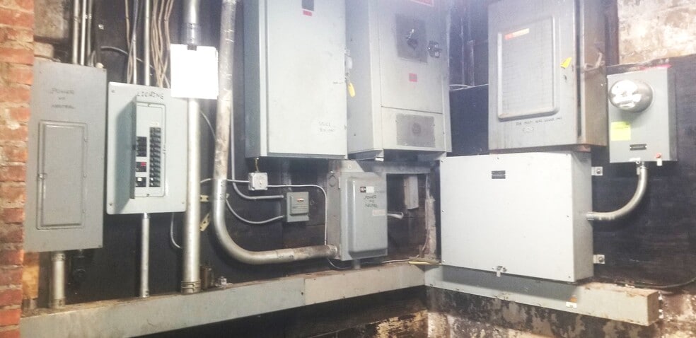 More Photos Of 301 Bergen St, Harrison Warehouse For Sale