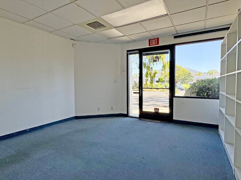 More Photos Of 1027 Cindy Ln, Carpinteria Warehouse For Lease