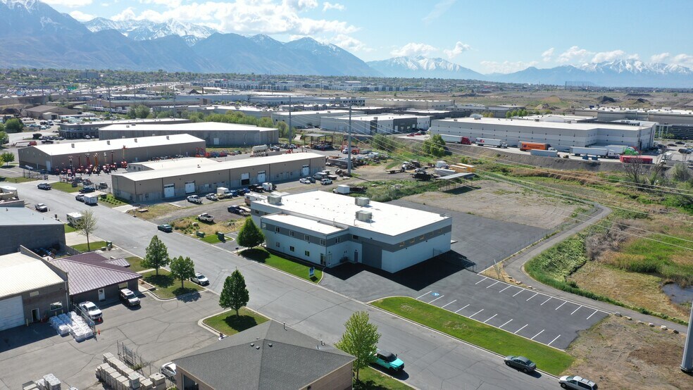 More Photos Of 1287 W 300 S, Lindon Warehouse For Lease