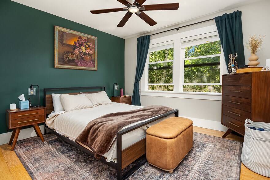 More Photos Of 1410 Queen Anne Ave N, Seattle Apartments For Sale