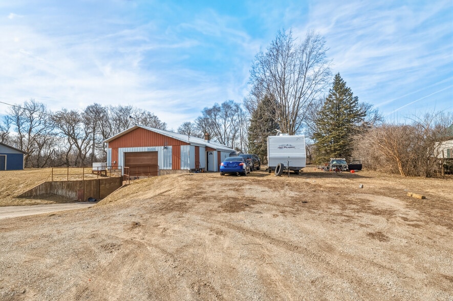 More Photos Of 3450 Mid Valley Dr, De Pere Flex For Sale