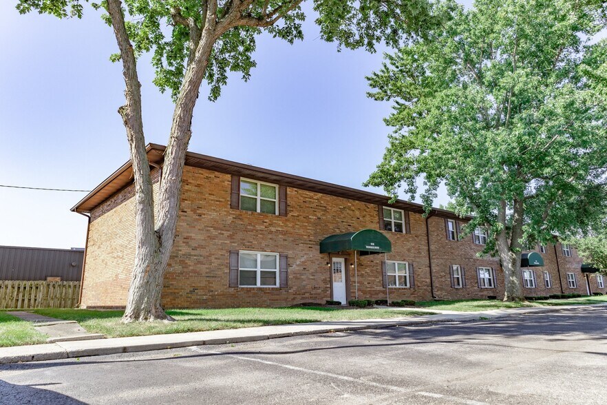 More Photos Of 2111 W Frederick Dr, Marion Apartments For Sale