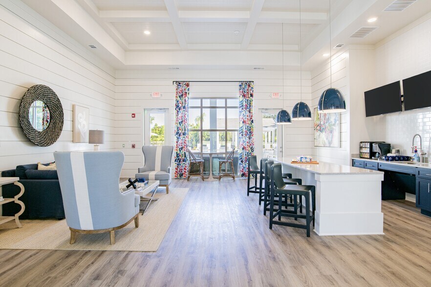 More Photos Of 28003 State Highway 181, Daphne Apartments For Sale