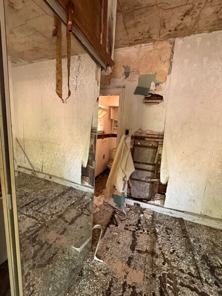 More Photos Of 238 N 53rd St, Philadelphia Funeral Home For Sale