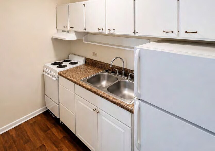 More Photos Of 2006 Stadium Rd, Charlottesville Apartments For Sale