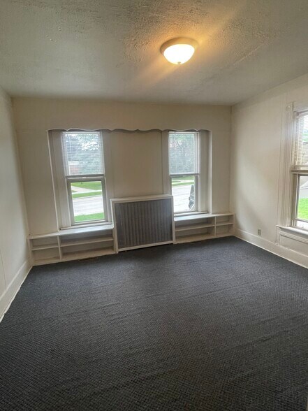 More Photos Of , Oshkosh Multifamily For Sale