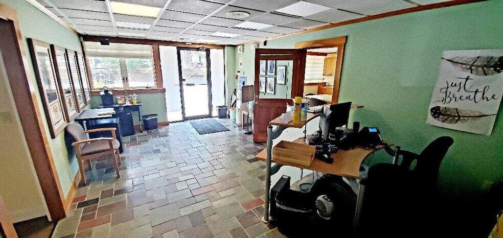 More Photos Of 12 Commerce Ave, West Lebanon Flex For Lease