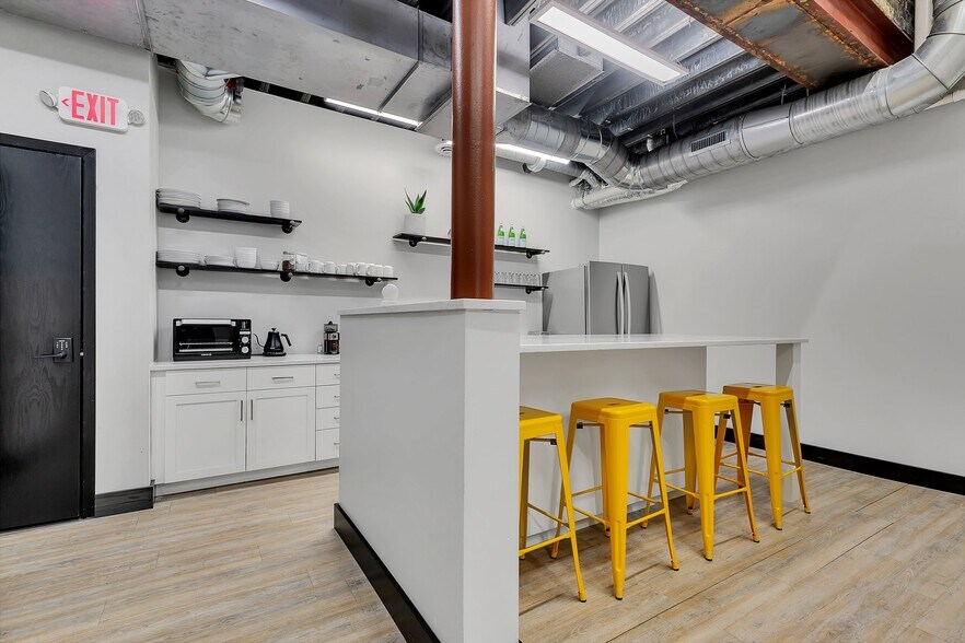 More Photos Of 703 W St Germain St, Saint Cloud Loft Creative Space For Sale