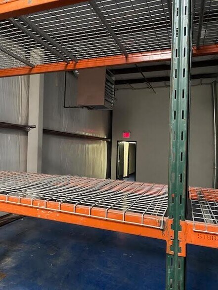 More Photos Of 1961 Richmond Ter, Staten Island Warehouse For Lease