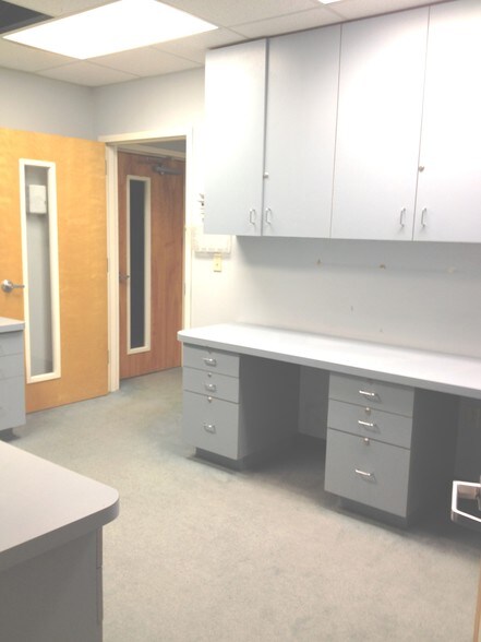 More Photos Of 40 Route 94 N, Vernon Medical For Lease