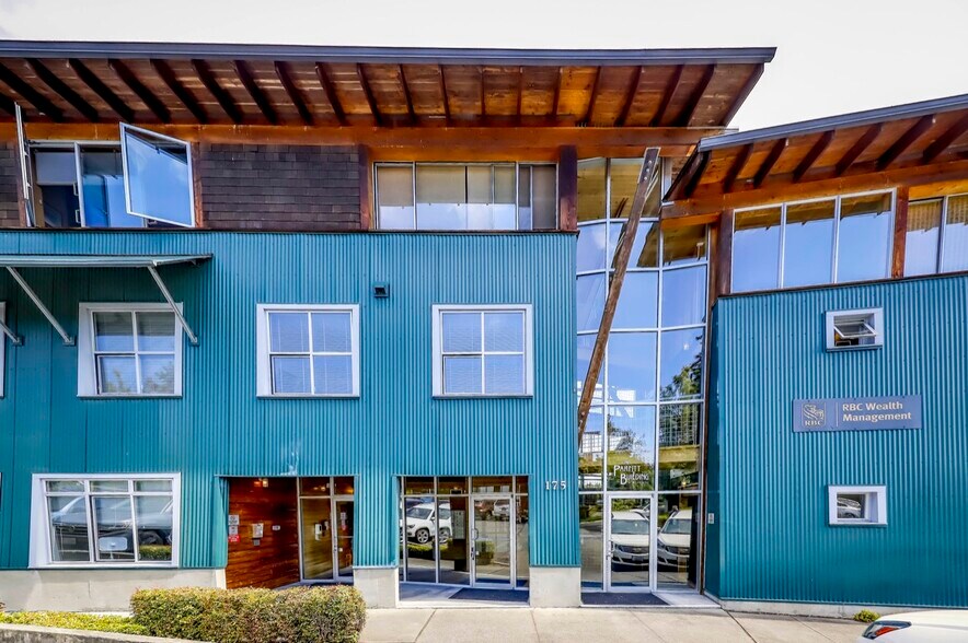 More Photos Of 175 Parfitt Way, Bainbridge Island Office For Sale