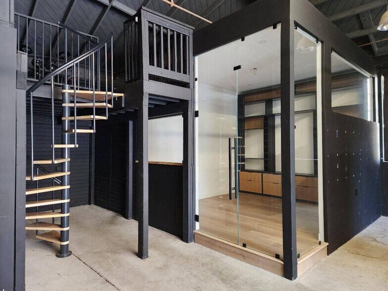 More Photos Of 2020 Placentia Ave, Costa Mesa Manufacturing For Lease
