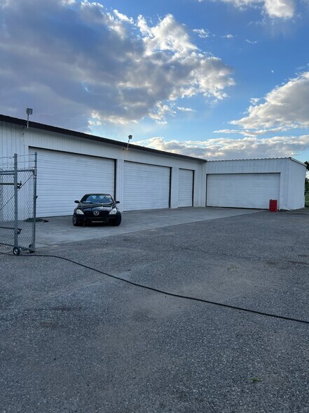 More Photos Of 2676 Van Giesen St, Richland Industrial For Sale