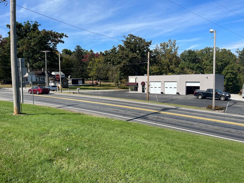 More Photos Of 604 Wallace Run Rd, Beaver Falls Convenience Store For Sale