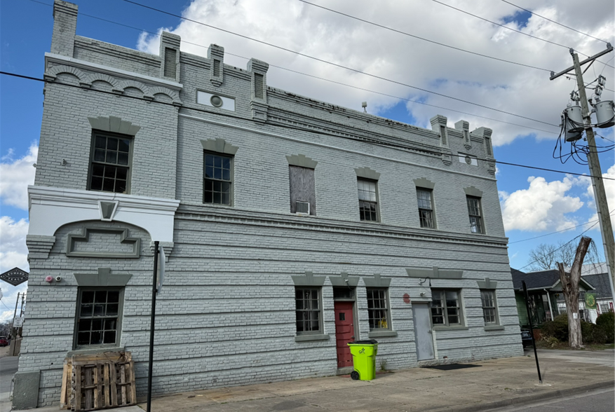 More Photos Of 604 N 4th St, Wilmington Restaurant For Sale