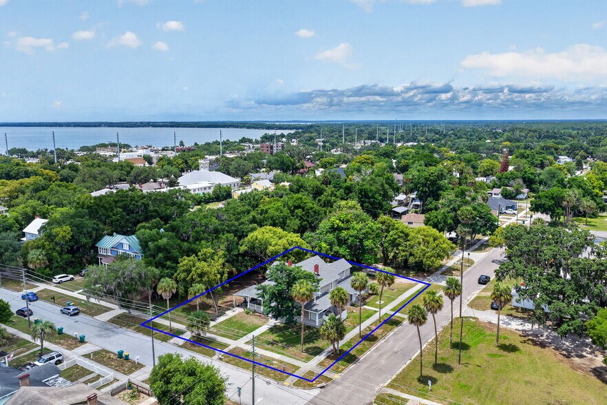 More Photos Of 527 E Lemon Ave, Eustis Apartments For Sale