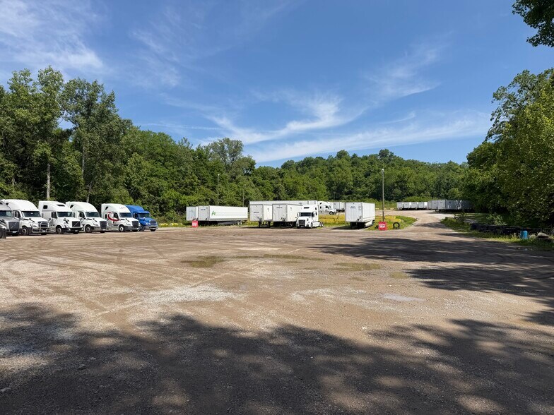 More Photos Of 4450 Monroe St, Hooven Truck Terminal For Sale