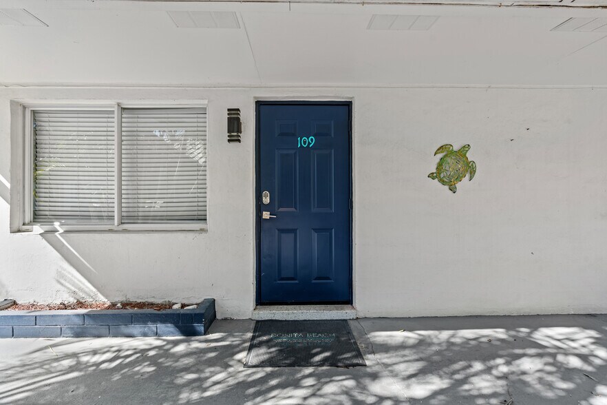 More Photos Of 4330 Bonita Beach Rd, Bonita Springs Hotel For Sale