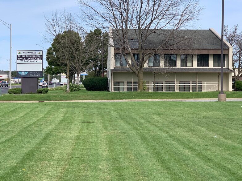 More Photos Of 3349 Willowcreek Rd, Portage Medical For Lease