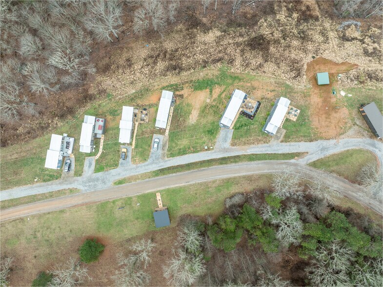 More Photos Of 177 Roper Rd, Copperhill Specialty For Sale